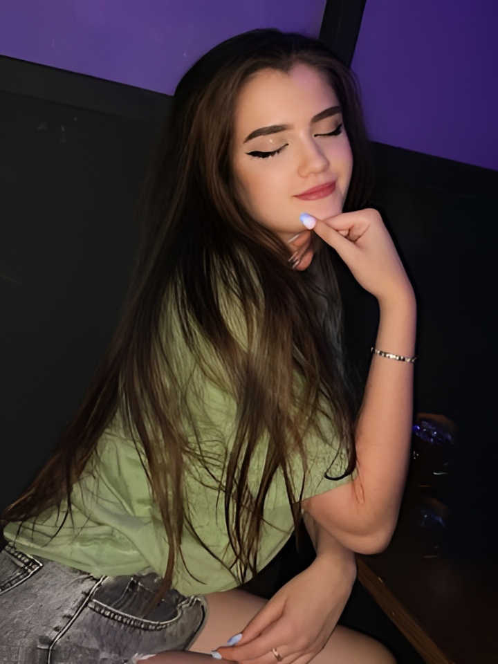 Алиса привлекательная девушка из Златоуста цена от 2000 руб