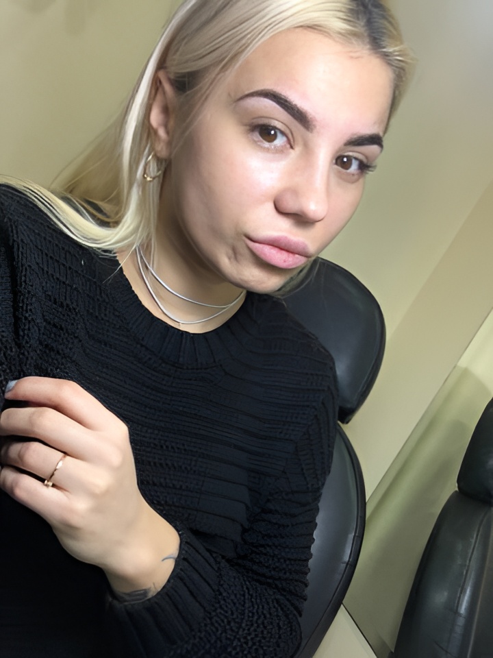 Арина привлекальеная девушка из Златоуста цена от 5000 руб