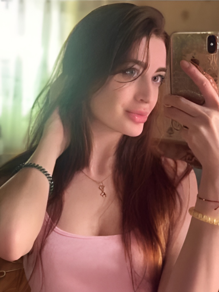 Ольга привлекальеная девушка из Златоуста цена от 2500 руб