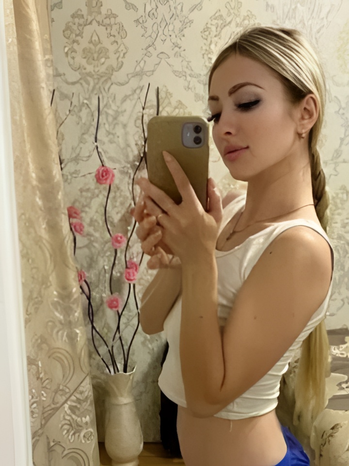 Индивидуалка Рената, доступна для личного знакомства от 2500 руб