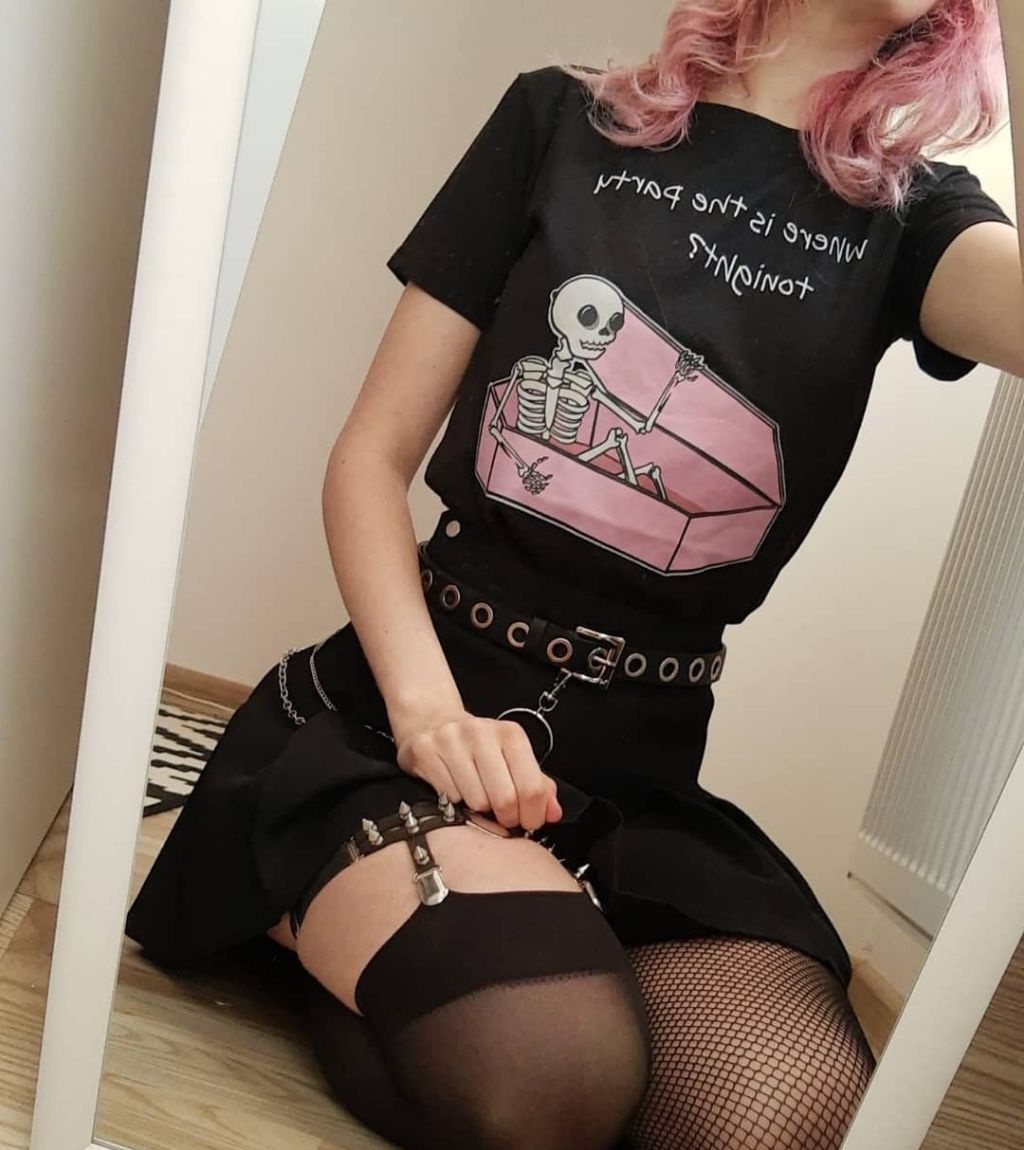 Светлана привлекальеная девушка из Златоуста цена от 4000 руб