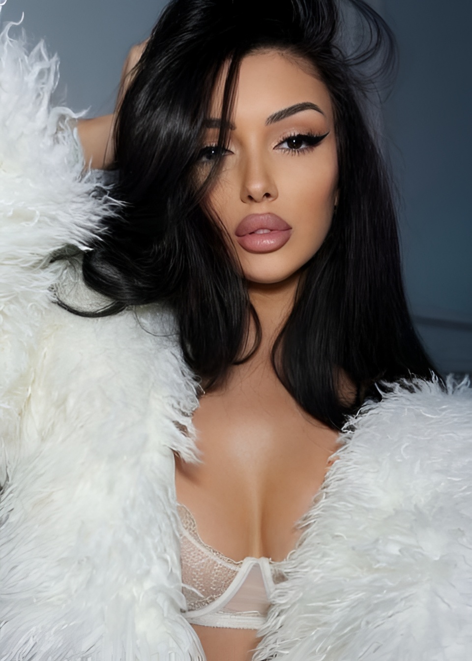 ЕВА BEST GERL привлекательная девушка из Златоуста цена от 15000 руб