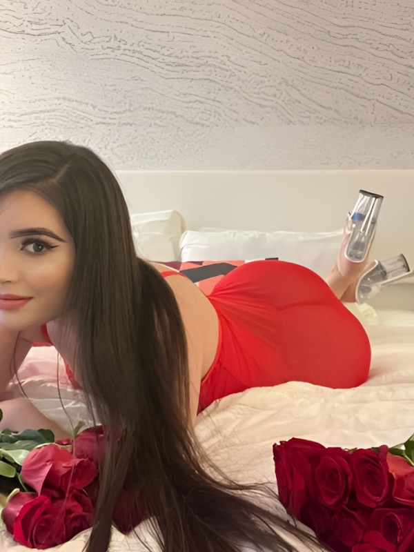 Регина привлекательная девушка из Златоуста цена от 10000 руб